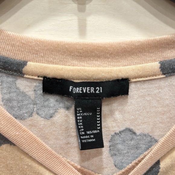 Leopard Print T-shirt dress size Medium. Very soft Material. - Picture 2 of 4